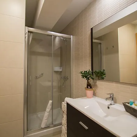 Seven Village Apartment *